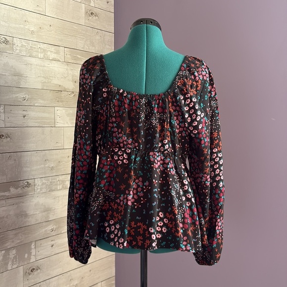 TORRID Peplum Sweetheart Floral Top - Picture 8 of 11